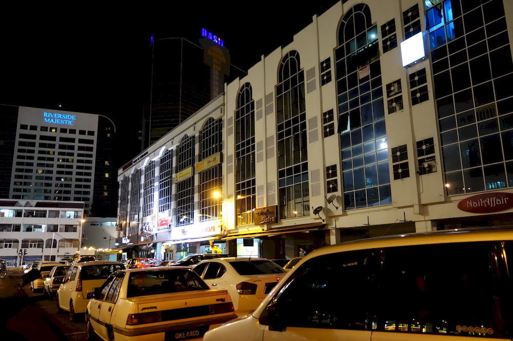 Hero Hostel Kuching Exterior foto