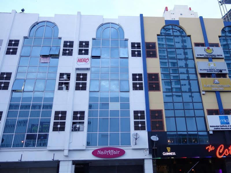 Hero Hostel Kuching Exterior foto