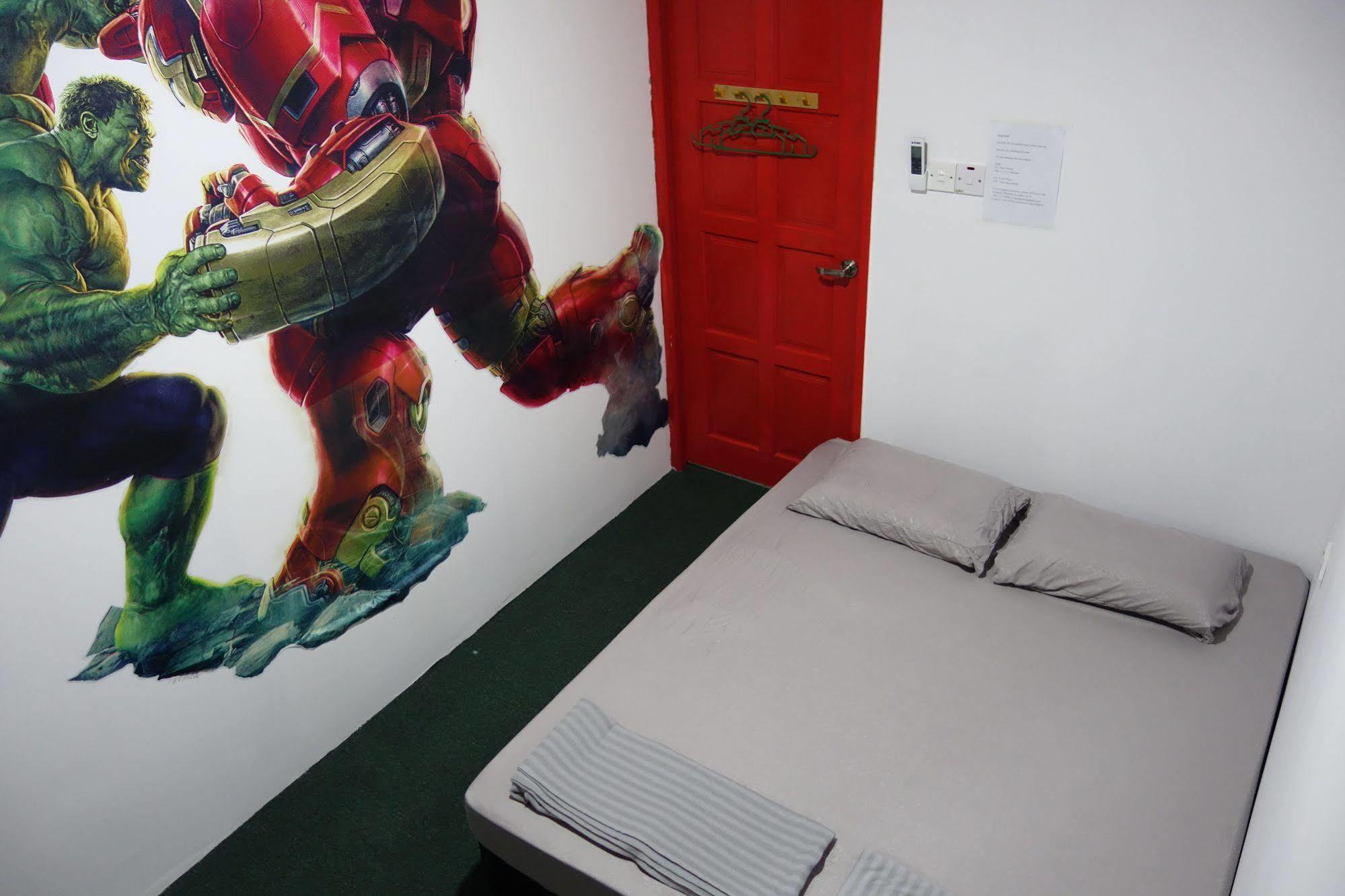 Hero Hostel Kuching Exterior foto